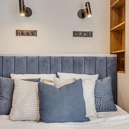 Appartement Rentplanet - Dmowskiego *