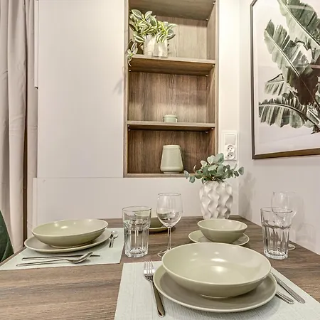 Rentplanet - Dmowskiego *