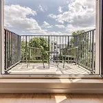 Rentplanet - Dmowskiego Apartment