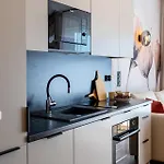 Rentplanet - Dmowskiego Apartment *
