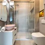 Rentplanet - Dmowskiego Apartment