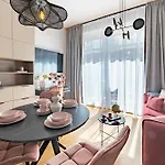Rentplanet - Dmowskiego Apartment *