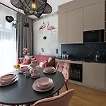 Apartment Rentplanet - Dmowskiego *