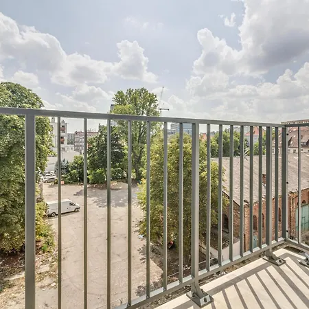 Rentplanet - Dmowskiego Apartman