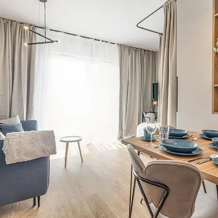 Rentplanet - Dmowskiego Apartman *