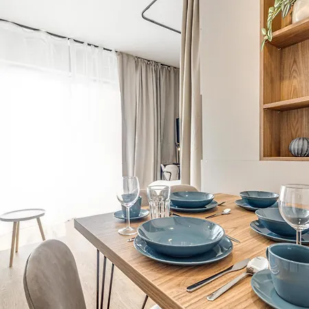 Rentplanet - Dmowskiego *