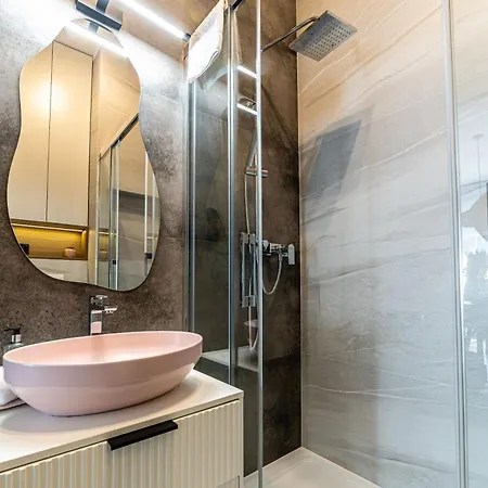 Rentplanet - Dmowskiego