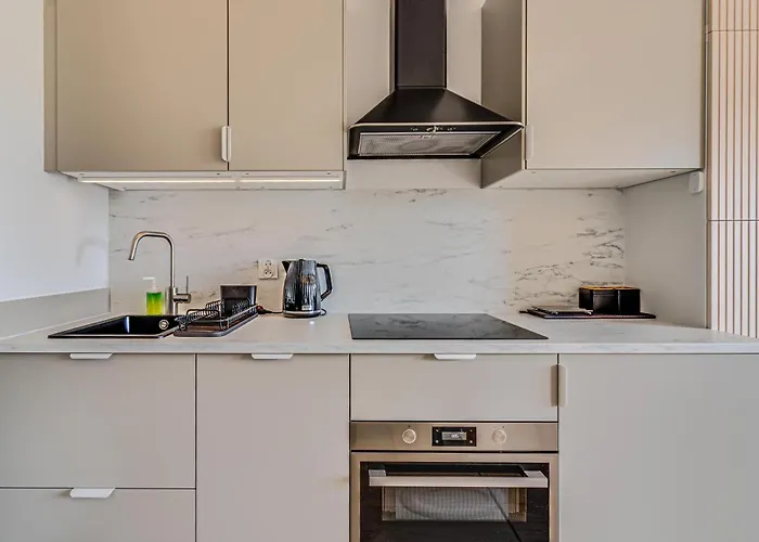 Apartment Rentplanet - Dmowskiego *