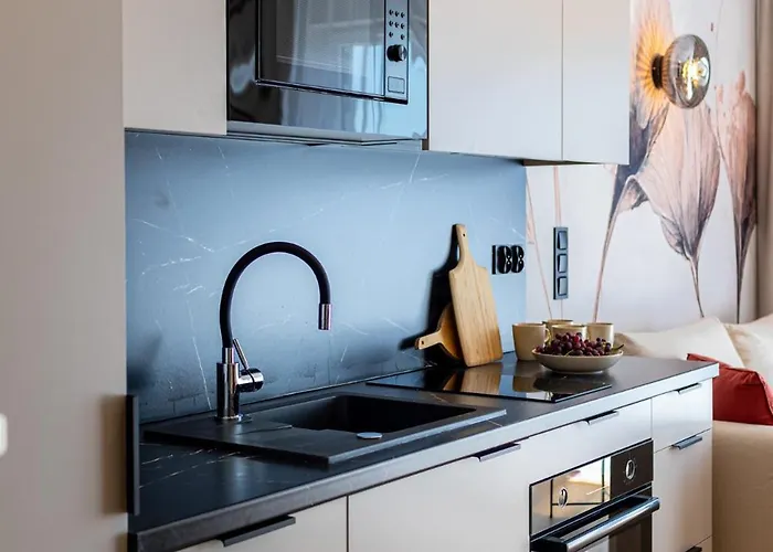 Rentplanet - Dmowskiego Apartment *