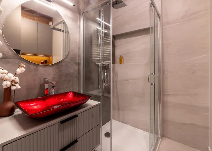 Rentplanet - Dmowskiego Apartment